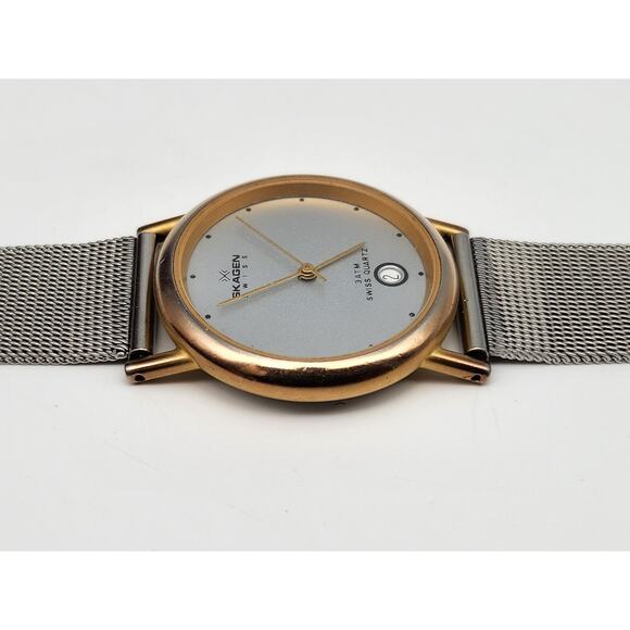 Vintage Authentic SKAGEN SWISS 7 Jewels 3ATM Date Indicator Quartz Wristwatch - Picture 3 of 12